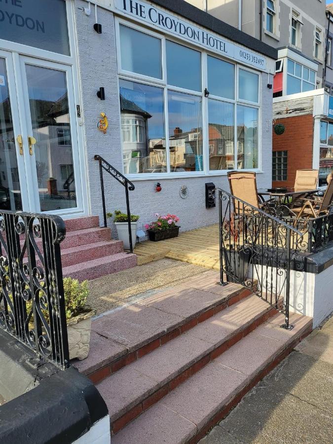 The Croydon 3* Blackpool